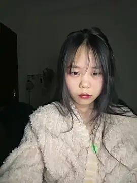 Kiee-lee online show from February 2026 04:28:01 PM