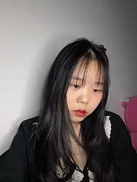 Kiee-lee online show from March 2026 03:30:02 PM