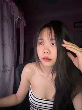 Kiee-lee online show from April 2026 06:56:01 PM