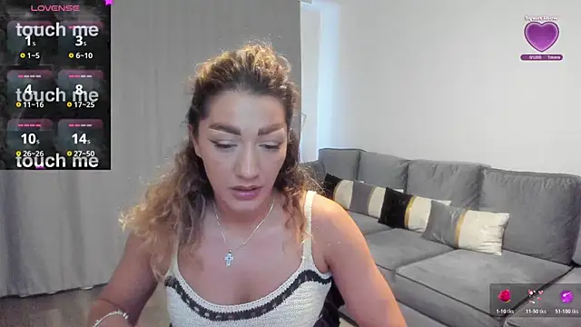 Snapshot of rossana_doll chatting on May 2026 11:31:02 AM rossana doll online show from May 2026 11:31:02 AM