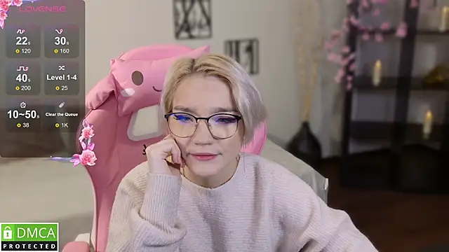 Megan Lora online show from November 2025 01:15:01 AM