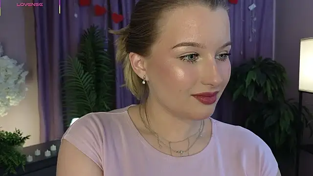 ImiMonroe online show from February 2026 12:35:01 PM