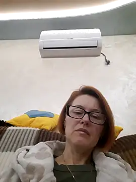 Snapshot of LanaOlbenst chatting on December 2025 10:53:02 PM LanaOlbenst online show from December 2025 10:53:02 PM