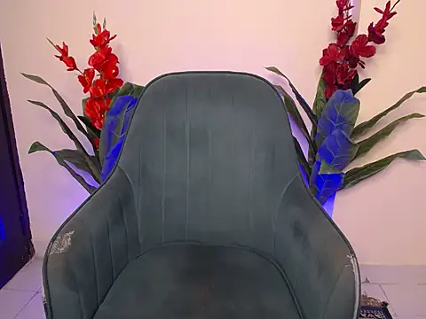 Husan-e-Jasmine online show from December 2025 05:00:01 PM