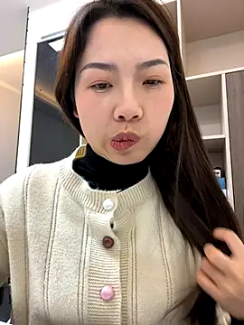 GYYoo online show from December 2025 07:02:02 AM