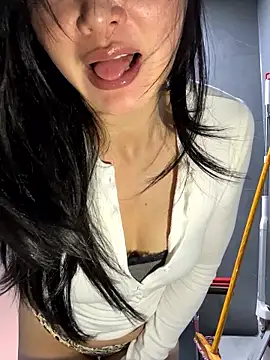 Snapshot of mitao_xx chatting on January 2026 07:45:02 AM mitao xx online show from January 2026 07:45:02 AM