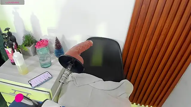 Latina candy01 online show from December 2025 07:25:02 PM