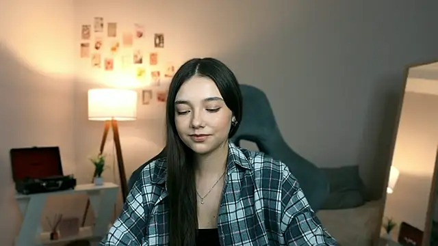 Vexorine online show from April 2026 07:28:02 PM