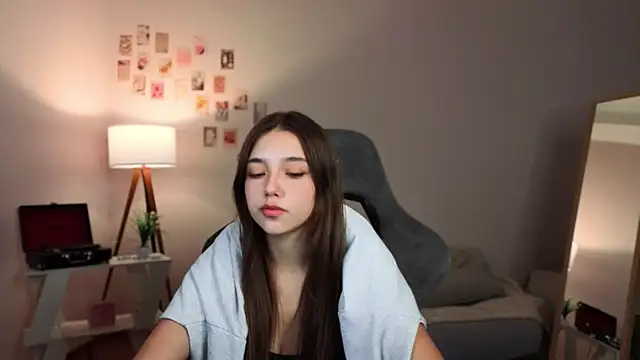 Vexorine online show from December 2025 07:19:01 PM