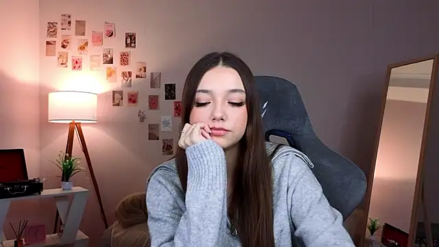 Vexorine online show from February 2026 07:33:01 PM