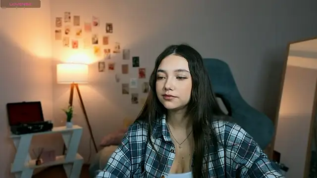 Vexorine online show from March 2026 07:26:02 PM