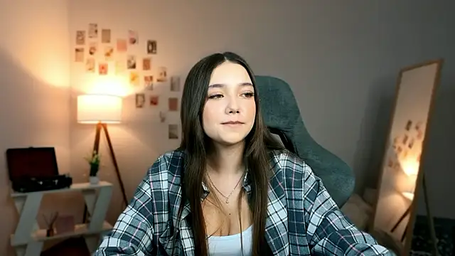 Vexorine online show from March 2026 07:43:02 PM