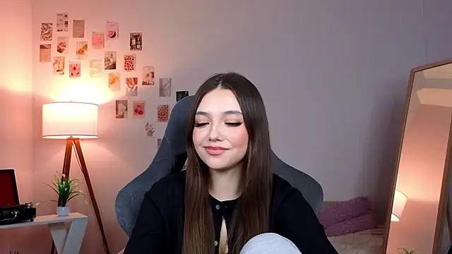 Vexorine online show from February 2026 05:42:02 PM