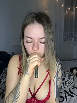 Snapshot of SoniaLav chatting on March 2026 06:08:01 PM SoniaLav online show from March 2026 06:08:01 PM