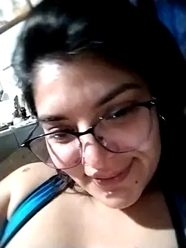 Snapshot of YouladyVidal chatting on November 2025 11:25:01 PM YouladyVidal online show from November 2025 11:25:01 PM