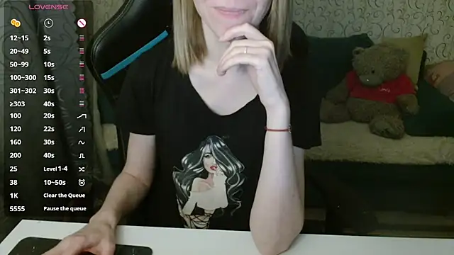 Snapshot of __Katherine___ chatting on November 2025 03:24:01 PM Katherine online show from November 2025 03:24:01 PM