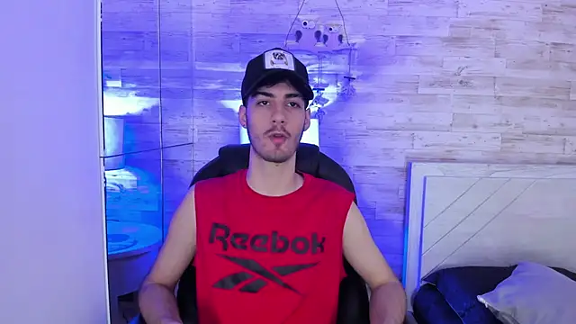 Emir Ozan  online show from February 2026 07:46:01 PM