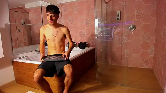 Emir Ozan  online show from February 2026 08:06:01 PM