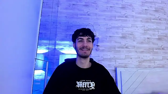 Emir Ozan  online show from January 2026 07:34:01 PM