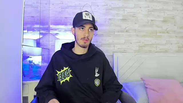 Emir Ozan  online show from January 2026 11:39:01 AM