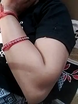 Priya Sharma04 online show from April 2026 07:28:02 PM