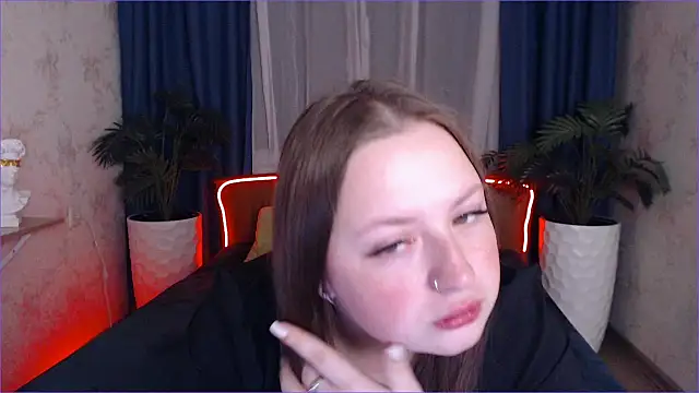 Snapshot of GirlPlayer chatting on December 2025 01:37:01 AM GirlPlayer online show from December 2025 01:37:01 AM