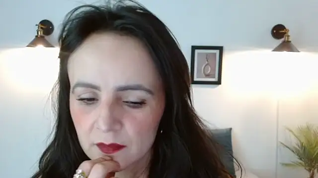 Juliana  lx online show from April 2026 02:02:01 PM