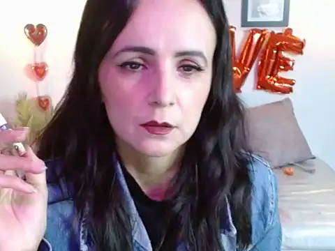 Juliana  lx online show from February 2026 01:32:01 PM