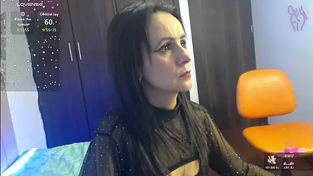 Juliana  lx online show from November 2025 12:49:02 PM