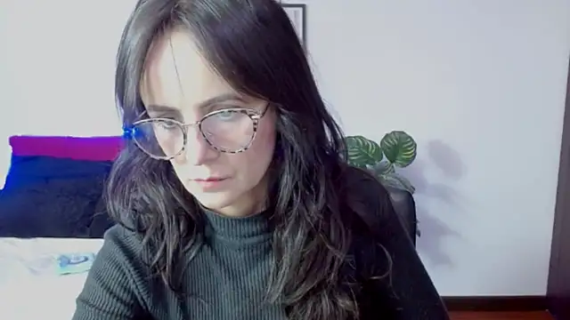 Juliana  lx online show from March 2026 03:05:01 PM