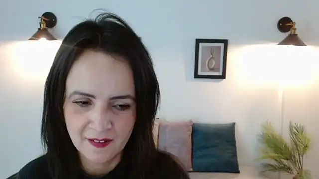 Juliana  lx online show from April 2026 01:46:01 PM