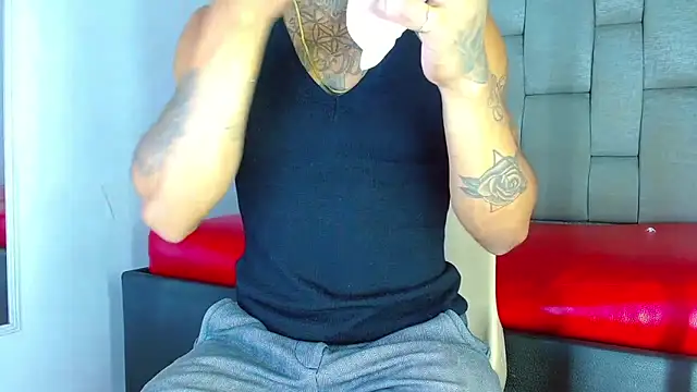 Hot Latino x online show from March 2026 12:47:01 PM