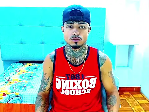 Hot Latino x online show from February 2026 12:38:01 PM