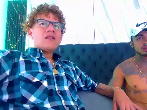 Hot Latino x online show from December 2025 07:37:01 PM