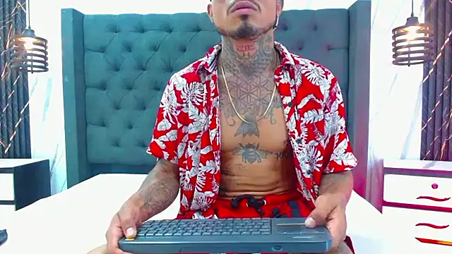 Hot Latino x online show from January 2026 08:12:01 PM