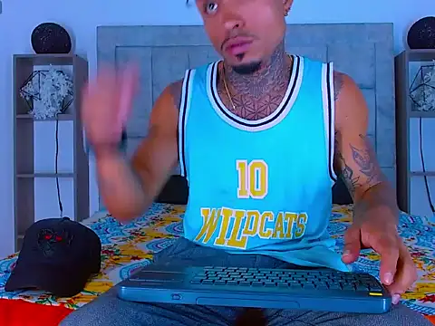 Hot Latino x online show from February 2026 12:51:02 PM