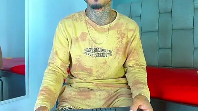 Hot Latino x online show from March 2026 12:39:01 PM