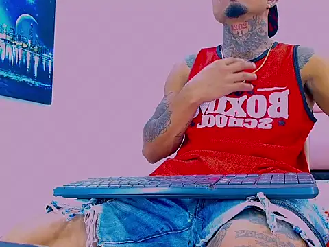 Hot Latino x online show from March 2026 12:24:02 PM