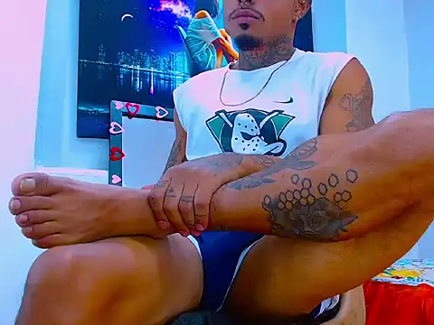 Hot Latino x online show from March 2026 07:39:02 PM