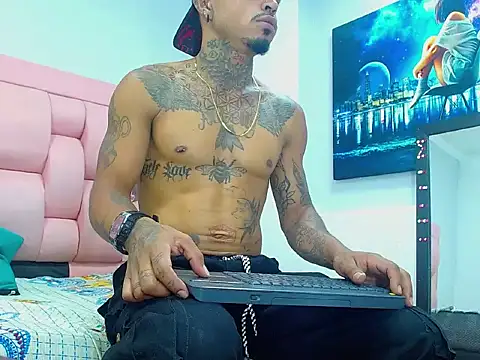 Hot Latino x online show from February 2026 12:49:02 PM