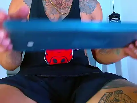 Hot Latino x online show from March 2026 07:41:01 PM