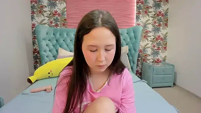 MonicaSway online show from November 2025 03:56:02 PM