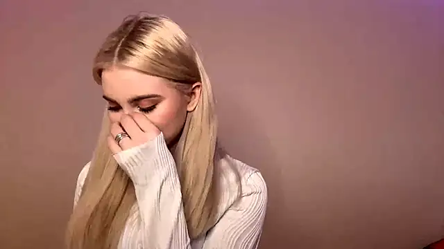 KarissaBoisse online show from November 2025 05:35:01 PM