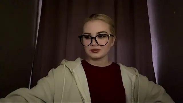 KarissaBoisse online show from December 2025 01:13:02 PM