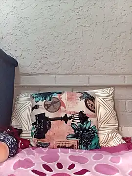 Sweethoneypot25 online show from March 2026 09:28:02 AM