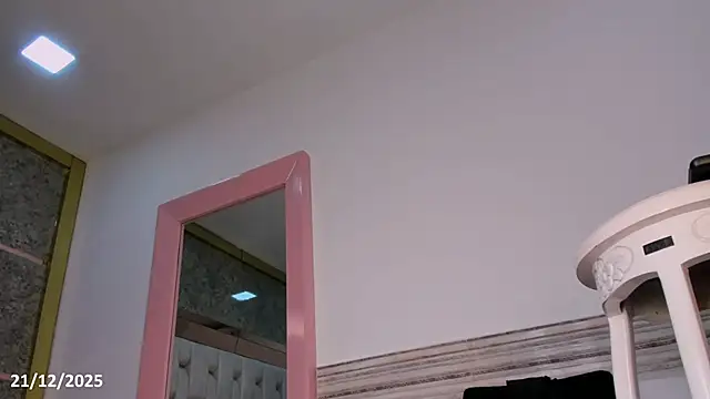 Melanie St4r online show from December 2025 10:32:01 PM