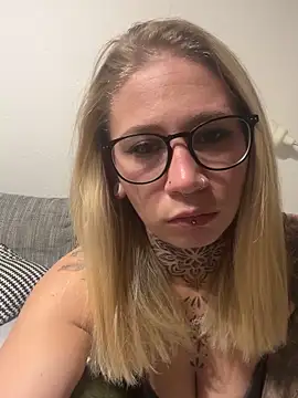 Antoniia69 online show from November 2025 10:32:01 PM