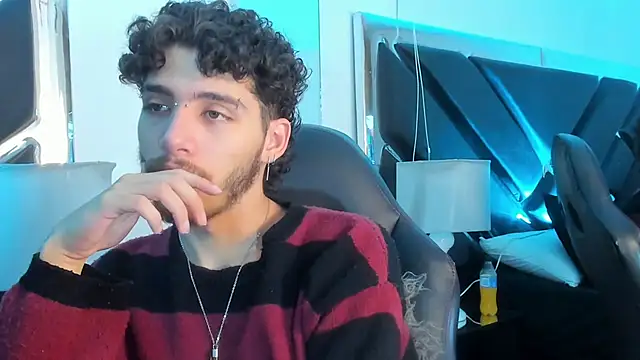 Snapshot of JojoBraando chatting on December 2025 12:11:02 AM JojoBraando online show from December 2025 12:11:02 AM