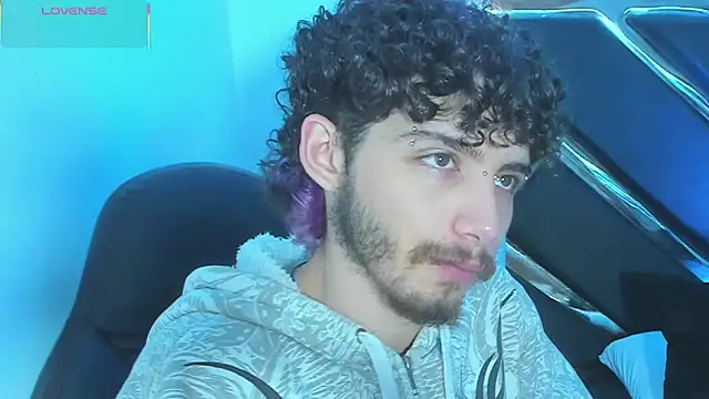 Snapshot of JojoBraando chatting on December 2025 12:00:01 AM JojoBraando online show from December 2025 12:00:01 AM