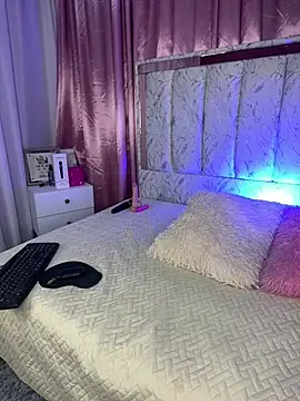 luna-fire online show from April 2026 02:57:01 AM